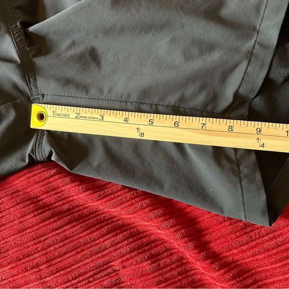 Peter Millar Crown Sport Performance Shorts. Size LT Large Tall. - Picture 10 of 12